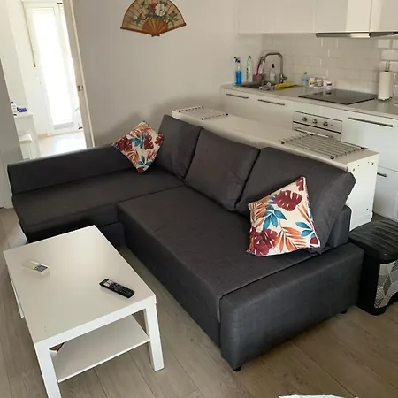Lägenhet Modern In With Spacious Terrace And 250m From The
