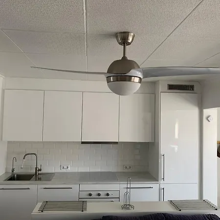 Lägenhet Modern In With Spacious Terrace And 250m From The *